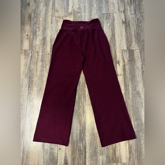 Beyond Yoga Spacedye Laid Back Wide Leg High Rise Pants 28" Burgundy Size Small - Picture 10 of 11
